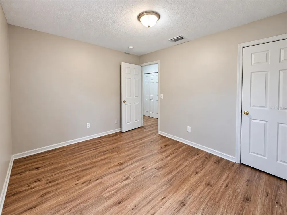 3304 E MOHAWK AVENUE Tampa, FL 33610