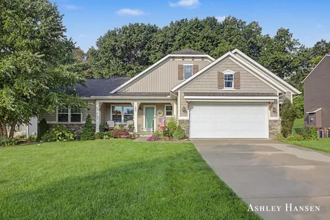 163 Dogwood Drive NE