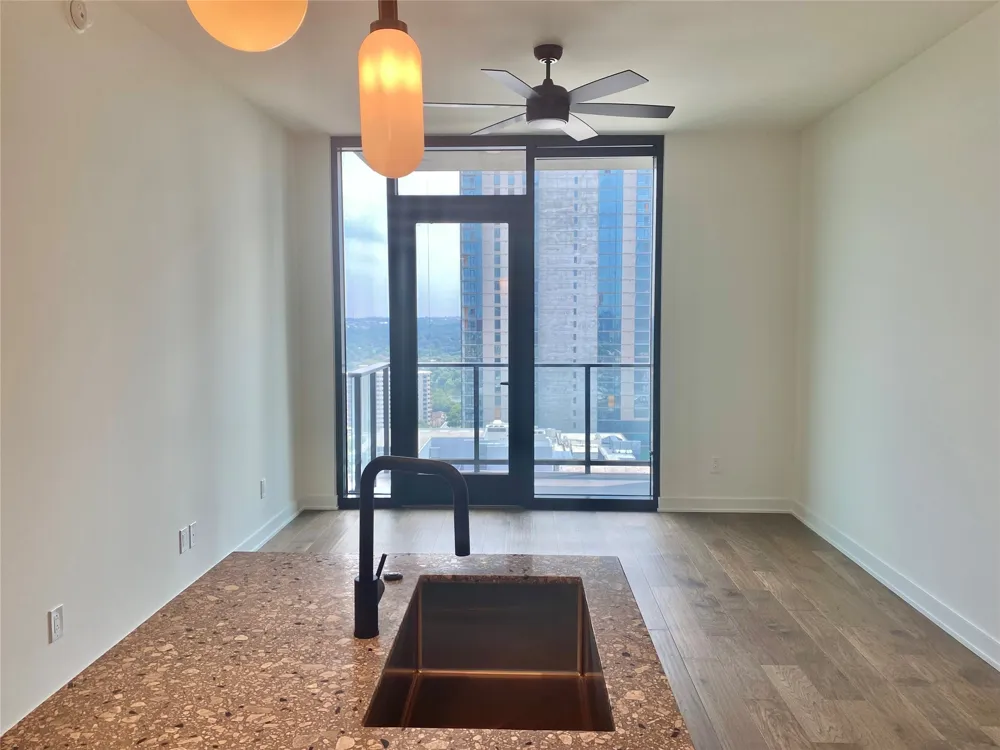 84 East Avenue #2307 Austin, TX 78701