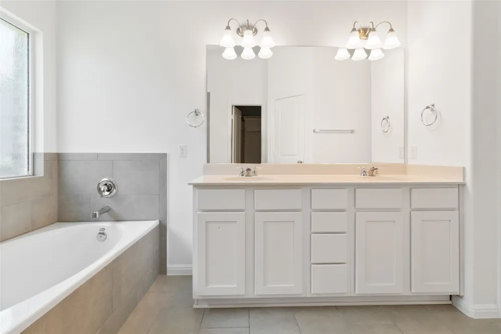 158 Coronella Drive Liberty Hill, TX 78642