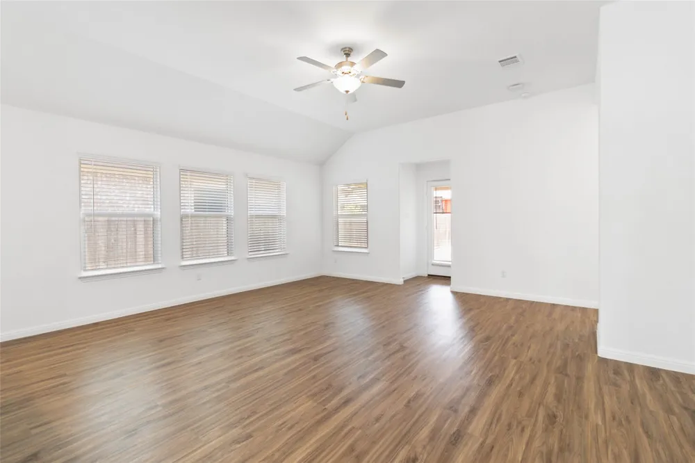 158 Coronella Drive Liberty Hill, TX 78642