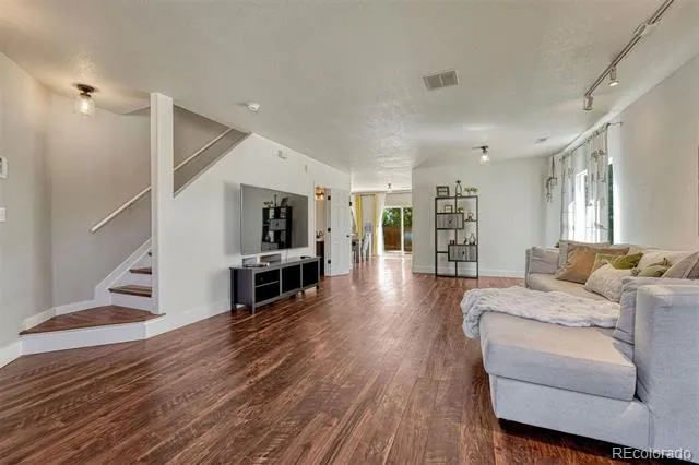6201 Scottsbluff Drive Colorado Springs, CO 80923