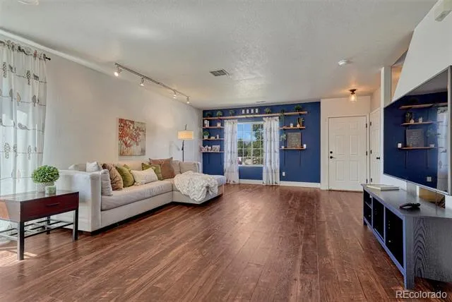 6201 Scottsbluff Drive Colorado Springs, CO 80923
