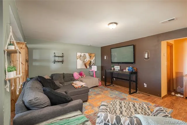6950 Hodgen Road Colorado Springs, CO 80908