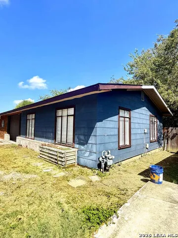 127 CYRIL DR San Antonio, TX 78218