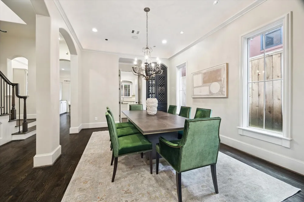 2145 Fairview Avenue Houston, TX 77019