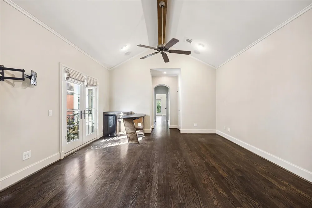 2145 Fairview Avenue Houston, TX 77019