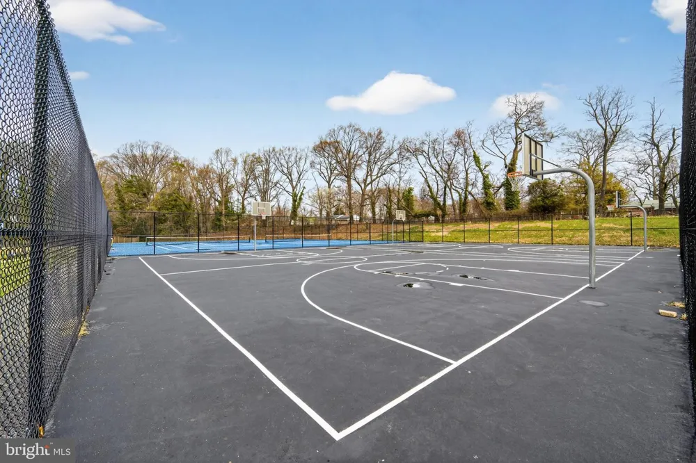 2161 SCOTTS CROSSING COURT #302 Annapolis, MD 21401