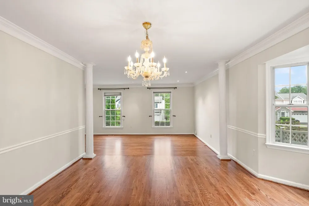 18 SOLITAIRE COURT Gaithersburg, MD 20878
