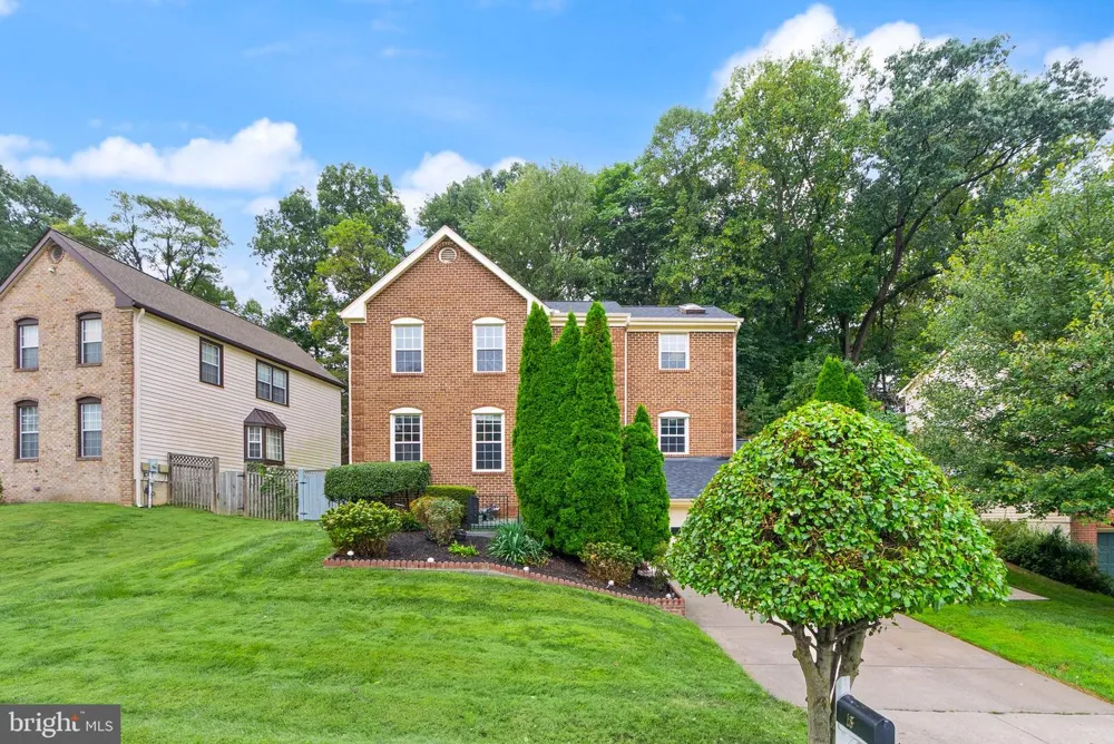 18 SOLITAIRE COURT Gaithersburg, MD 20878