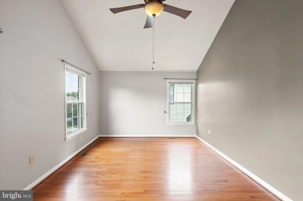 18 SOLITAIRE COURT Gaithersburg, MD 20878