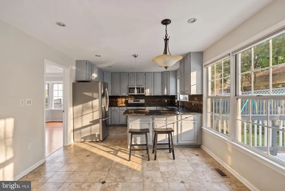 18 SOLITAIRE COURT Gaithersburg, MD 20878