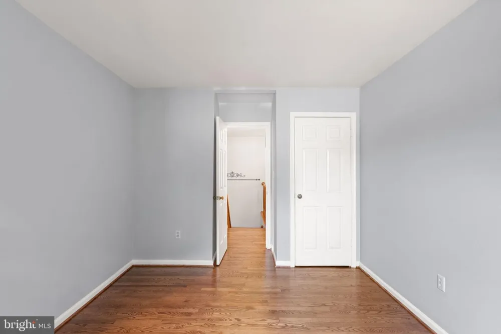 18 SOLITAIRE COURT Gaithersburg, MD 20878