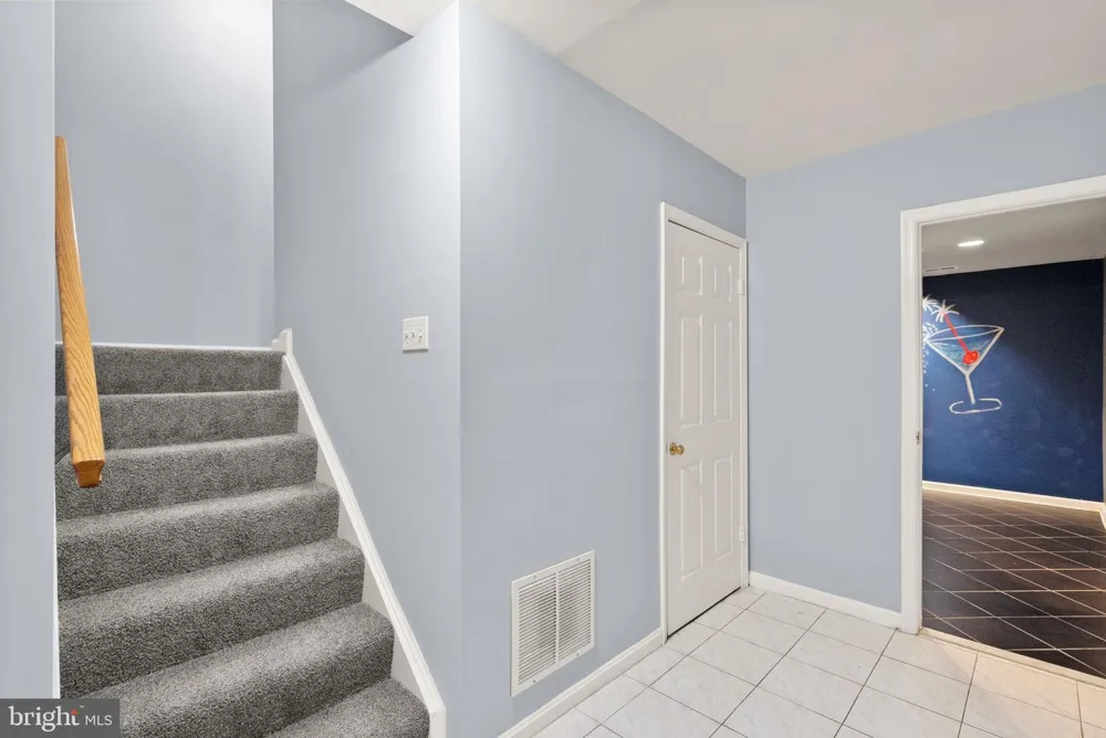 18 SOLITAIRE COURT Gaithersburg, MD 20878