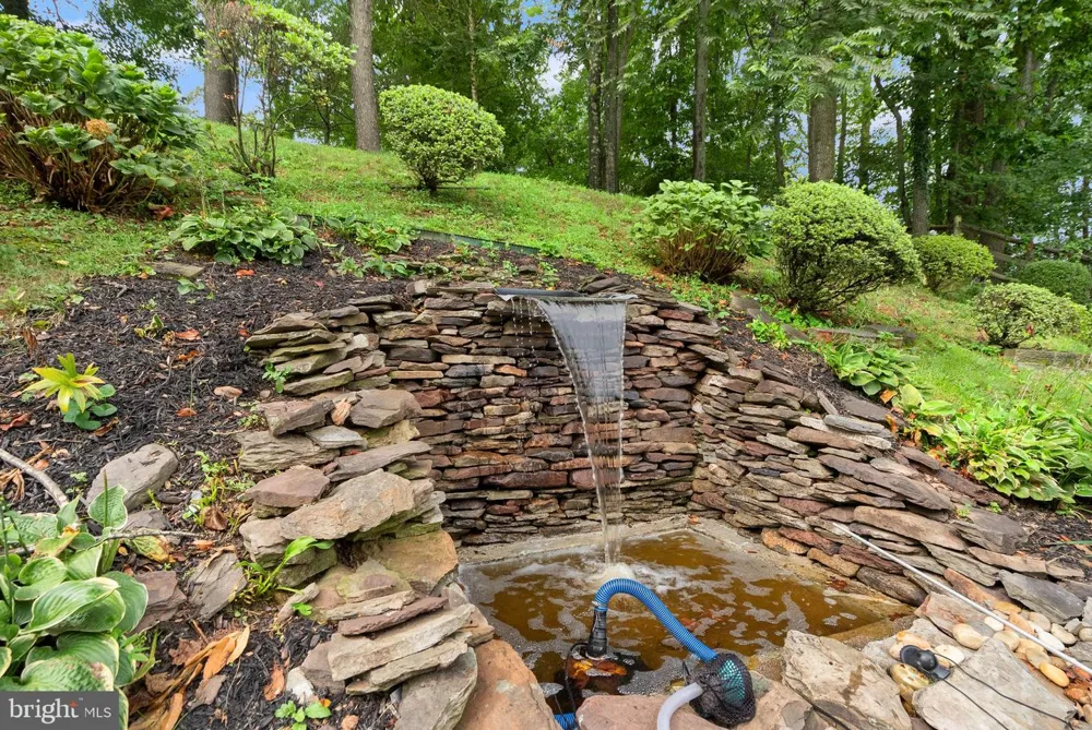 18 SOLITAIRE COURT Gaithersburg, MD 20878