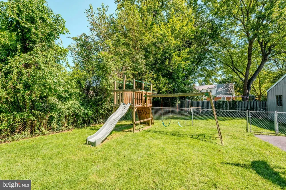 3749 CHAIN BRIDGE ROAD Fairfax, VA 22030