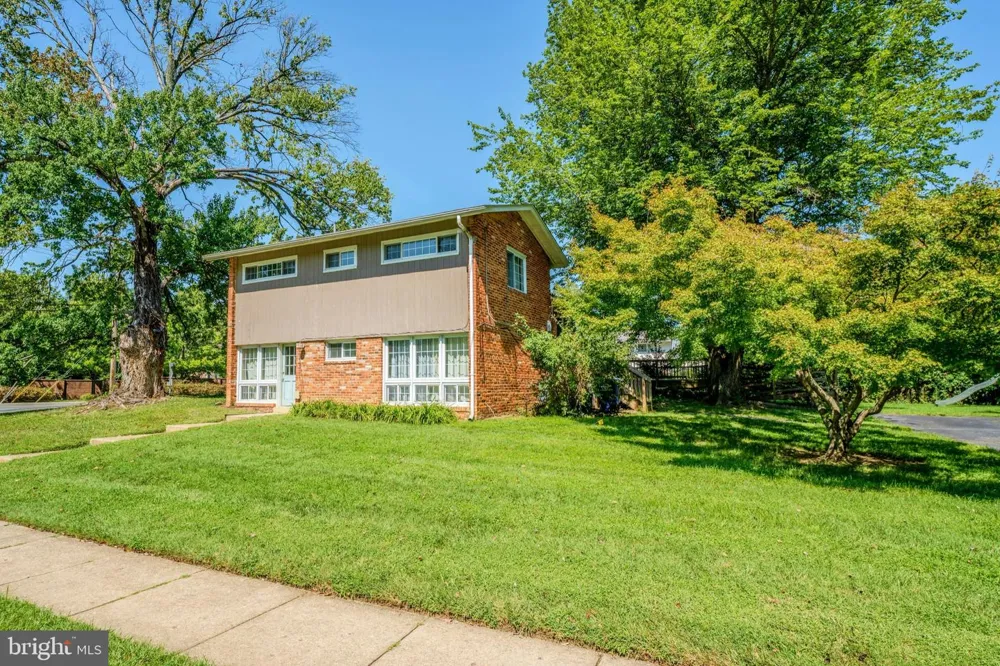 3749 CHAIN BRIDGE ROAD Fairfax, VA 22030