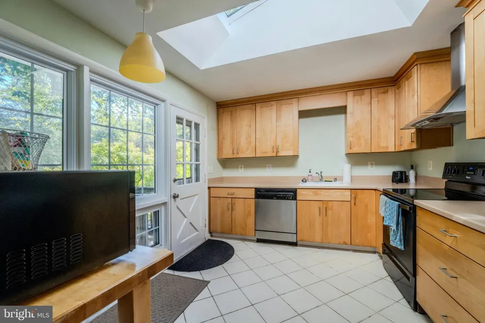 3749 CHAIN BRIDGE ROAD Fairfax, VA 22030