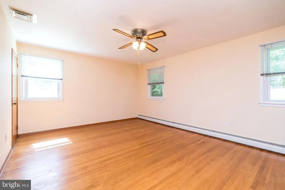 928 TWINING ROAD Dresher, PA 19025