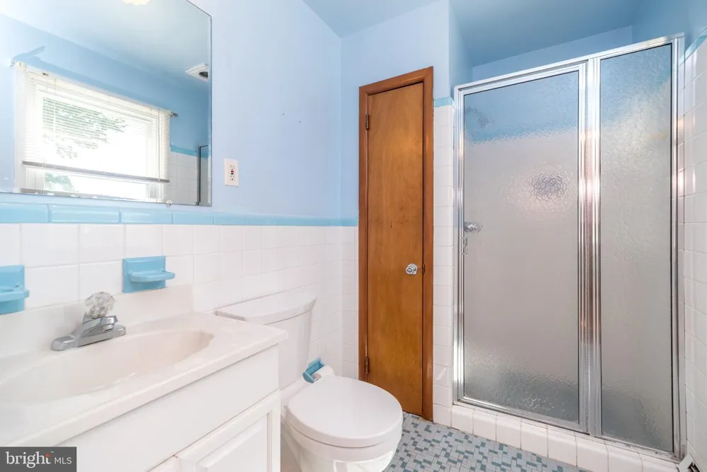928 TWINING ROAD Dresher, PA 19025
