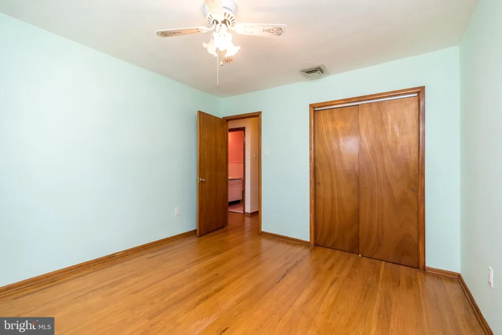 928 TWINING ROAD Dresher, PA 19025