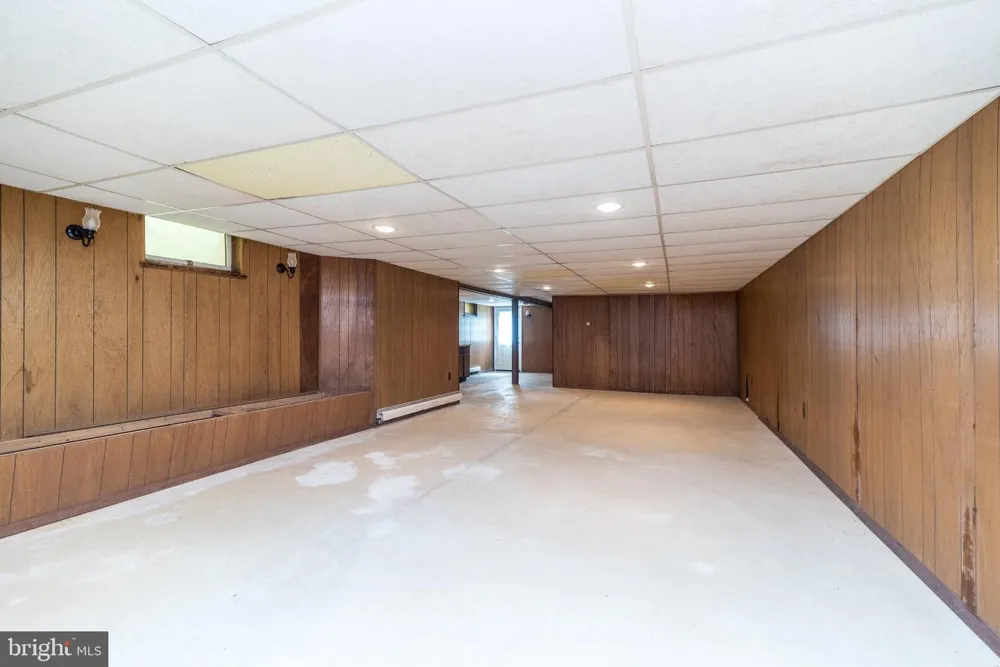 928 TWINING ROAD Dresher, PA 19025