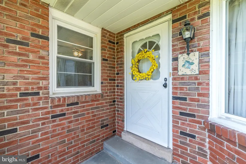 928 TWINING ROAD Dresher, PA 19025
