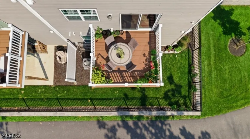 2 Coogan Ct Morris Plains, NJ 07950
