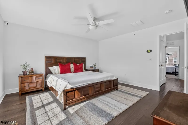 2 Coogan Ct Morris Plains, NJ 07950
