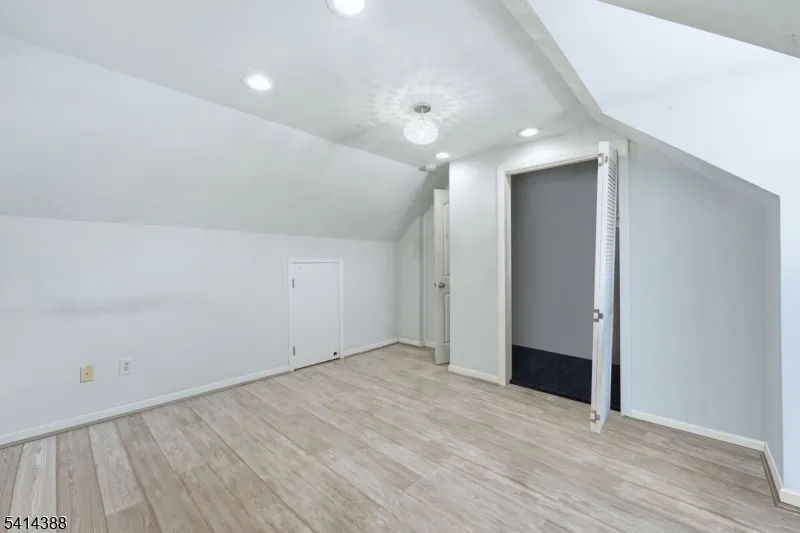 95 Cedar Ave Hackensack City, NJ 07601