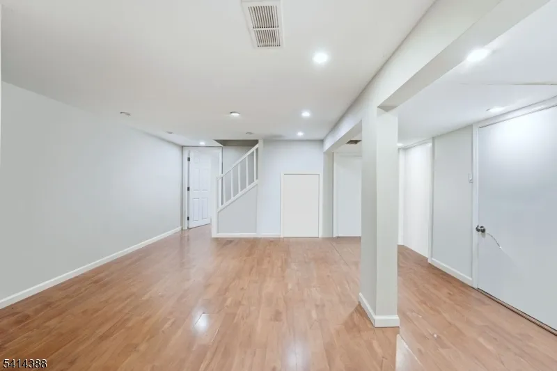 95 Cedar Ave Hackensack City, NJ 07601