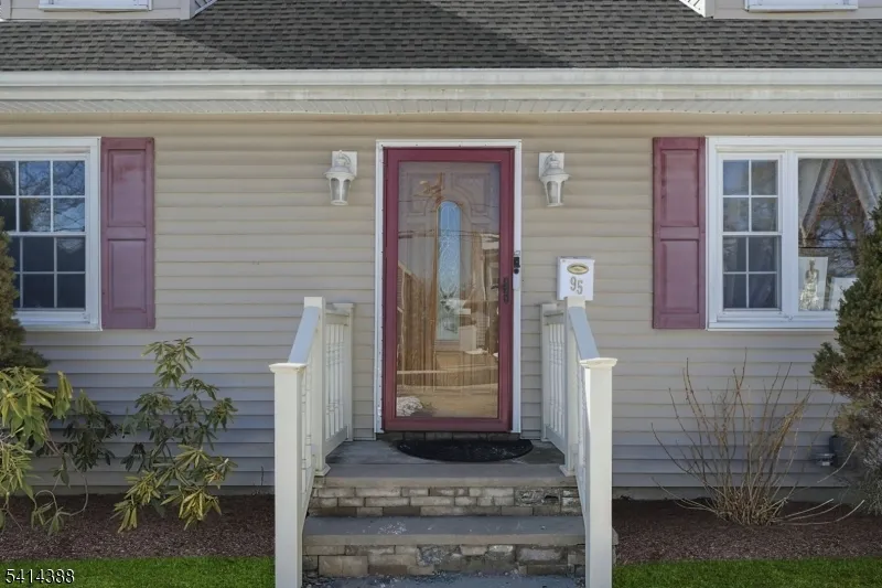 95 Cedar Ave Hackensack City, NJ 07601