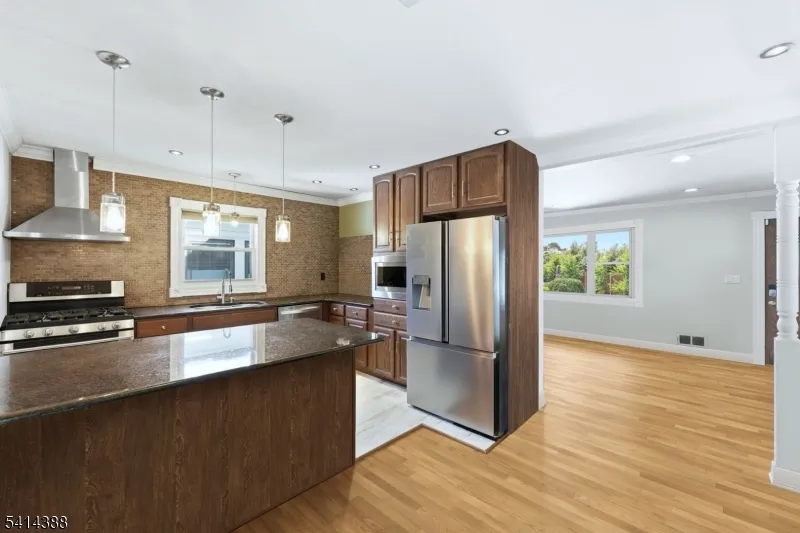 95 Cedar Ave Hackensack City, NJ 07601