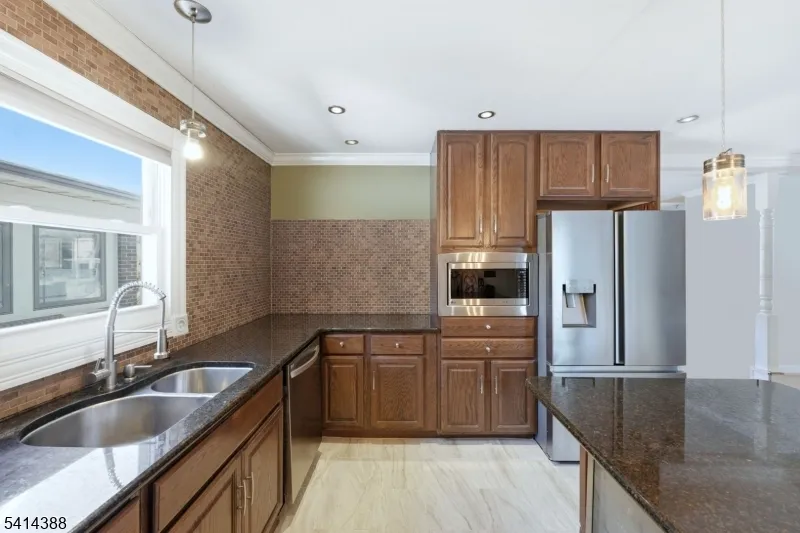 95 Cedar Ave Hackensack City, NJ 07601