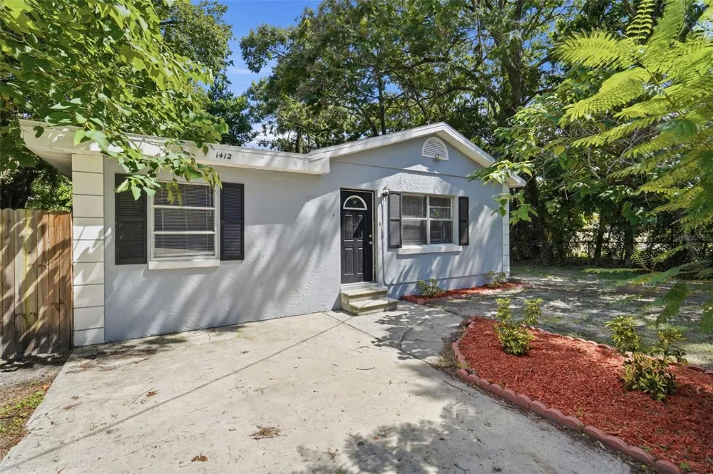 1412 E ANNIE STREET Tampa, FL 33612