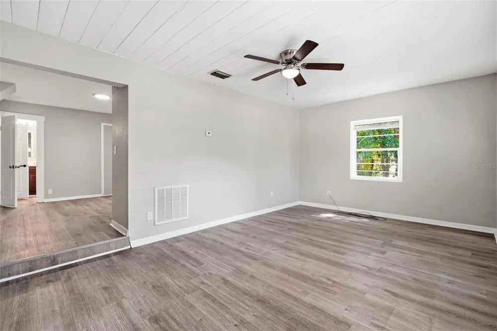 1412 E ANNIE STREET Tampa, FL 33612