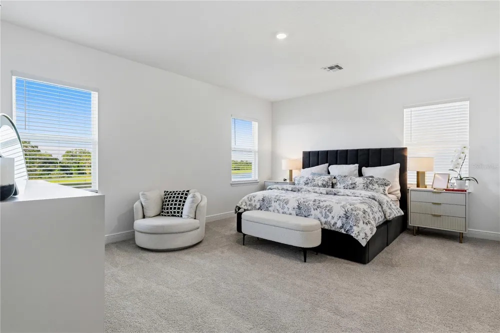 10068 BALLAST DRIVE Orlando, FL 32827