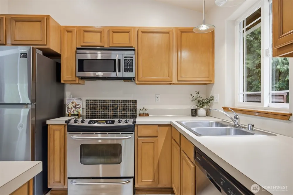 13 Rocky Ridge Drive Bellingham, WA 98229