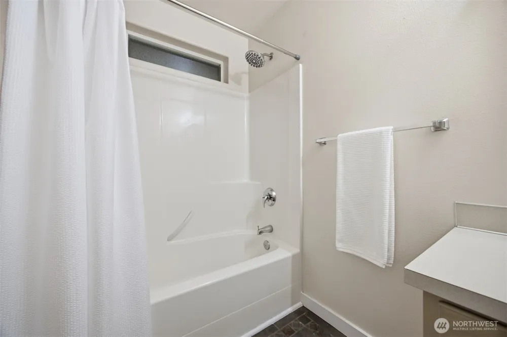 13 Rocky Ridge Drive Bellingham, WA 98229
