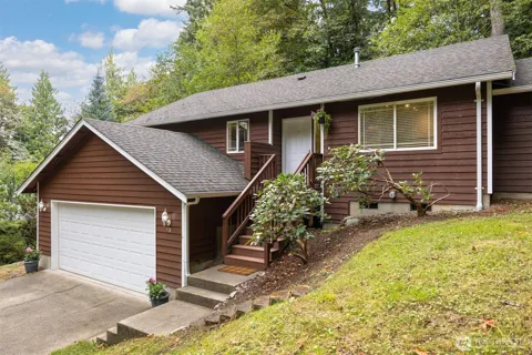 13 Rocky Ridge Drive