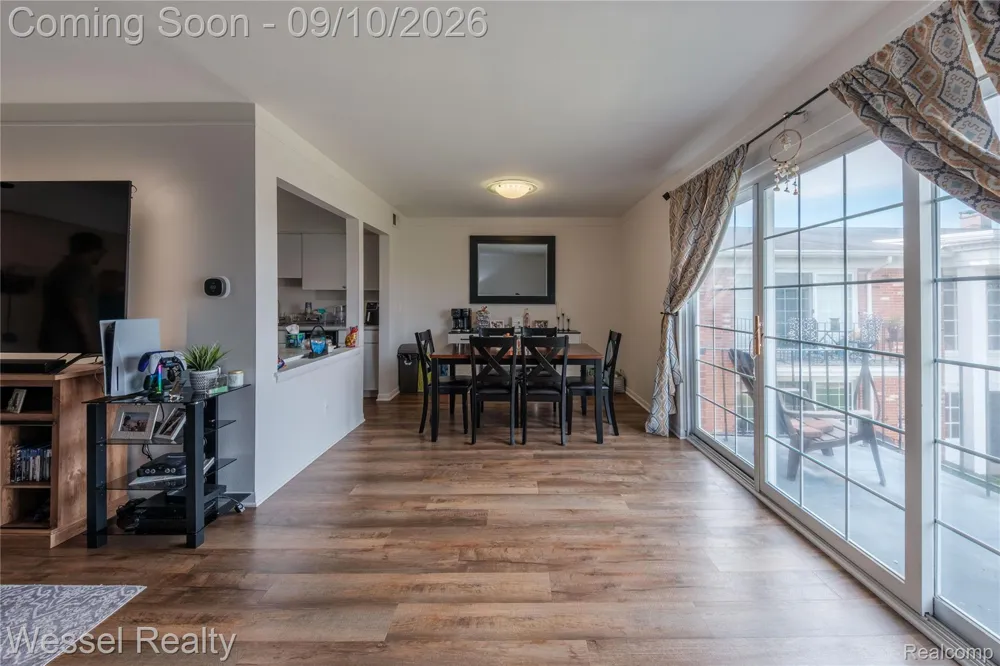508 Fox Hills Drive #A7 Bloomfield Charter Township, MI 48304