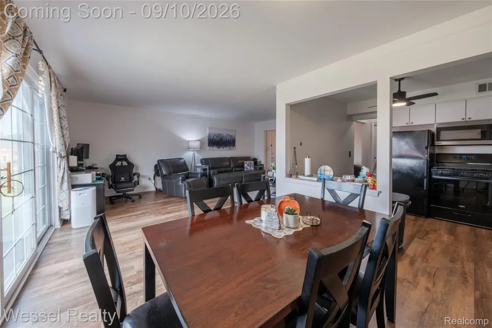 508 Fox Hills Drive #A7 Bloomfield Charter Township, MI 48304