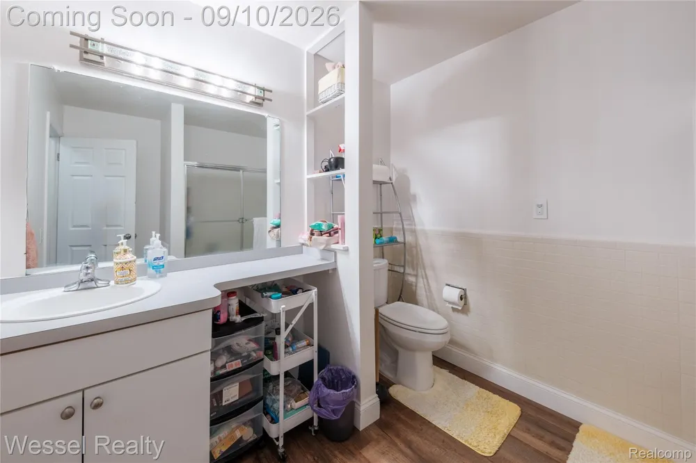 508 Fox Hills Drive #A7 Bloomfield Charter Township, MI 48304
