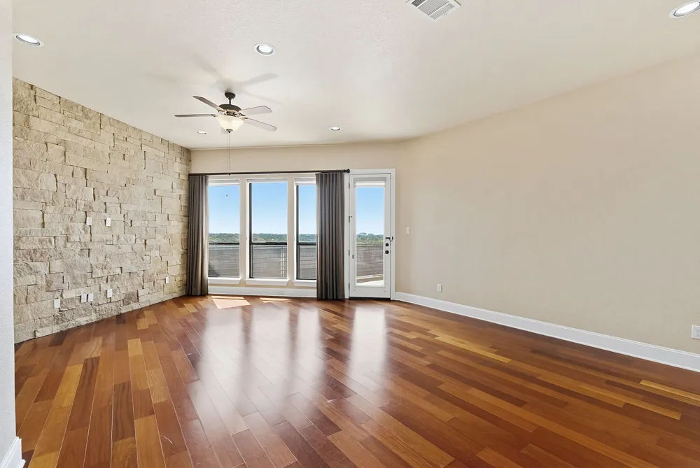 6533 E Hill Drive #5 Austin, TX 78731