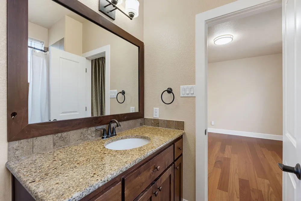 6533 E Hill Drive #5 Austin, TX 78731