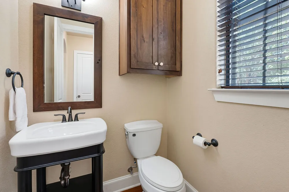 6533 E Hill Drive #5 Austin, TX 78731