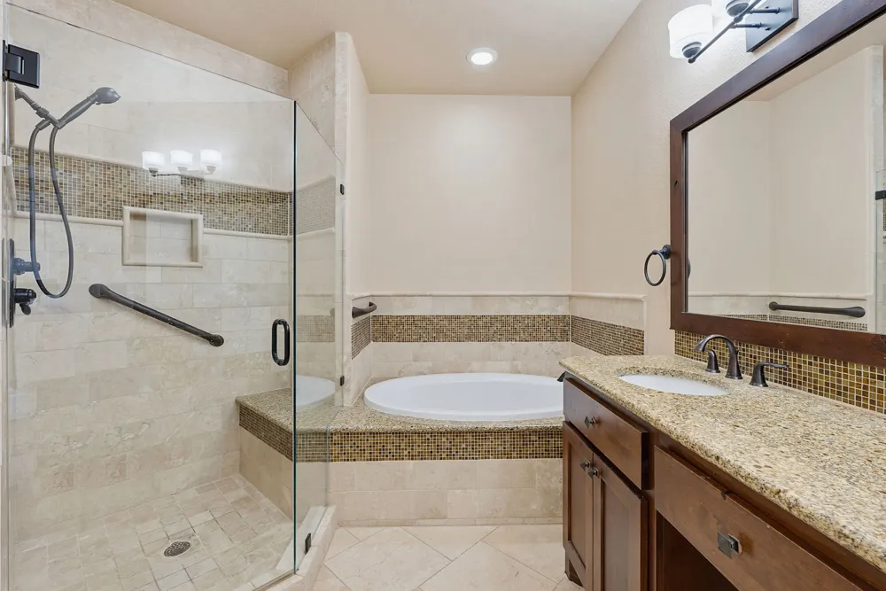 6533 E Hill Drive #5 Austin, TX 78731