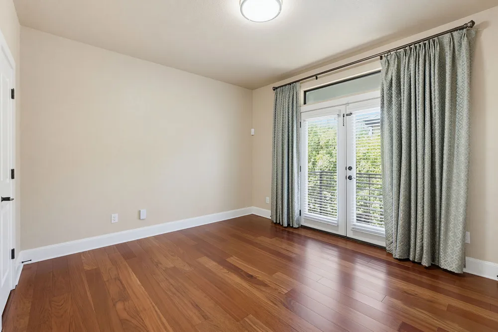 6533 E Hill Drive #5 Austin, TX 78731