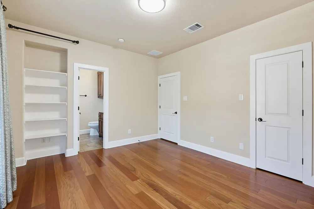 6533 E Hill Drive #5 Austin, TX 78731