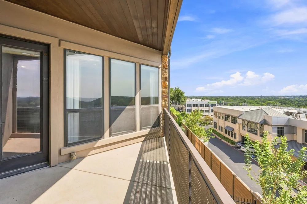 6533 E Hill Drive #5 Austin, TX 78731